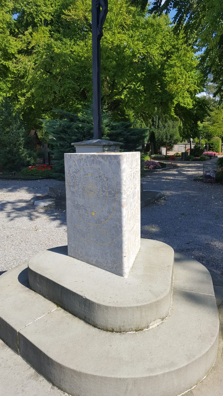 Franz Mesmer's tomb, Meersburg (by Michele Riva) - 01.jpg